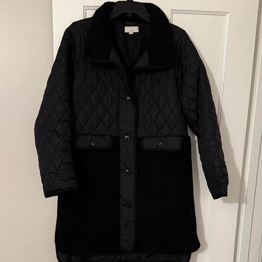 LOFT Black Quilted Puffer Jacket - Picture 1 of 6